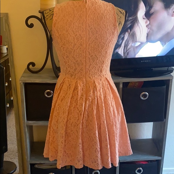 Coral forever 21 dress - Picture 3 of 3